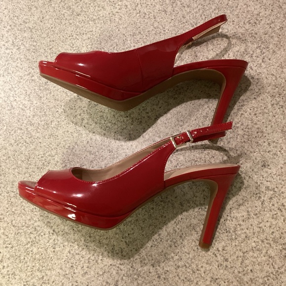 Kelly & Katie Red Lowyn Peep-Toe Sling Back Heels - Picture 6 of 11